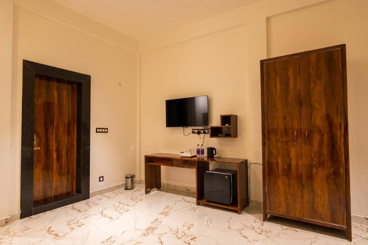 The Kaziranga Address Hotel Exterior foto